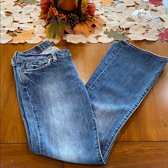Lucky Brand Women’s Jeans - Host pick 🎉 - Picture 2 of 9